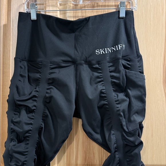 Skinnify Black Women’s Resistance Band Workout Performance Sz L Leggings 6 Bands - Picture 4 of 16